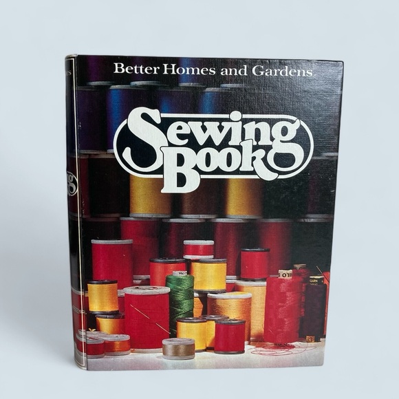 VTG Better Homes & Gardens Sewing Book - Picture 1 of 6
